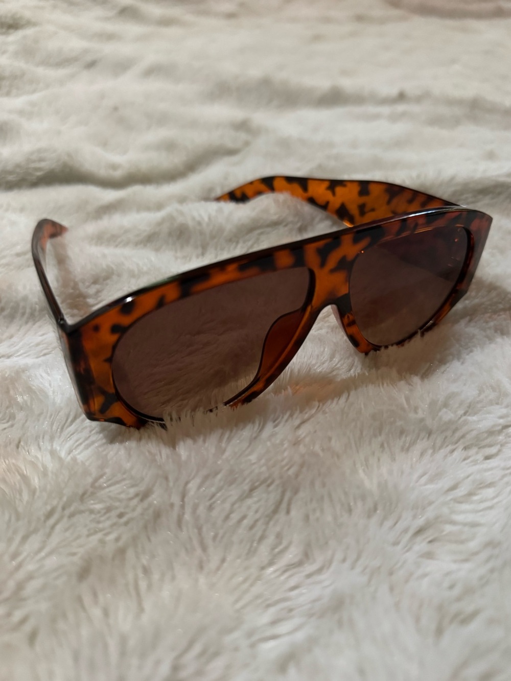 Tortoiseshell Oversized Shield Aviator Sunglasses - Brown Lenses